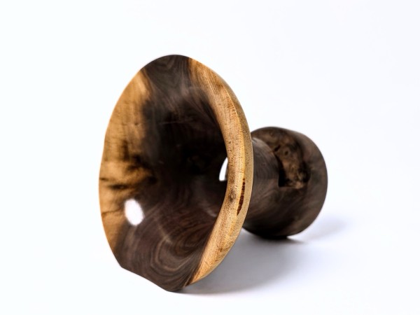 Meet "The Iceman" BW Phone Amplifier Stand (Signature Series) - Ships in 1-2 Days Meet "The Iceman" BW Phone Amplifier Stand (Signature Series) - Ships in 1-2 Days