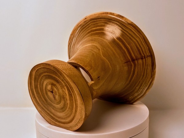 Mystery Oak Phone Amplifier Stand (Mega Size) - Ships in 1-2 Days Mystery Oak Phone Amplifier Stand (Mega Size) - Ships in 1-2 Days
