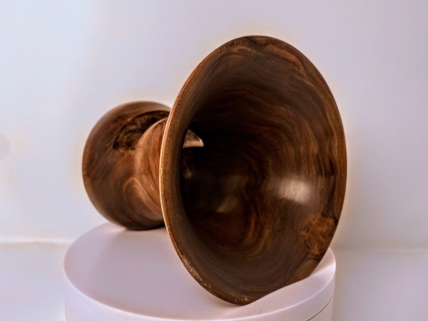 "Windshake 5" BW Phone Amplifier Stand (flawed) - Ships in 1-2 Days