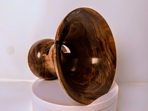 "Windshake 7" BW Phone Amplifier Stand (flawed) - Ships in 1-2 Days