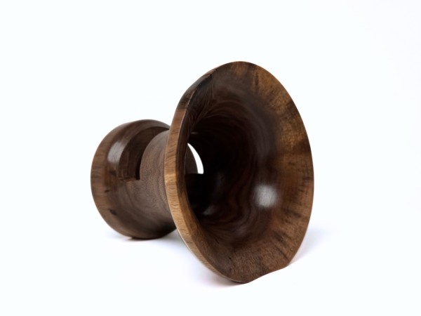 "The Cracken' 7" BW Phone Amplifier Stand (flawed) - Ships in 1-2 Days