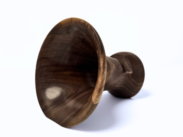 "De La Riva" Regular Sized Signature Series Phone Amplifier Stand - Ships in 1-2 days