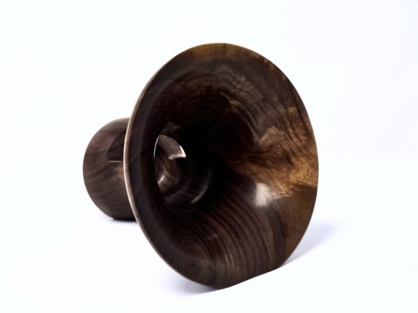 "De La Riva" Regular Sized Signature Series Phone Amplifier Stand - Ships in 1-2 days