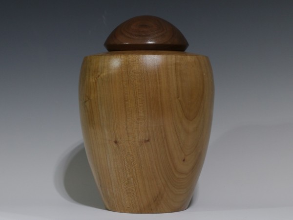 Silver Maple with Walnut threaded lid Silver Maple with Walnut threaded lid